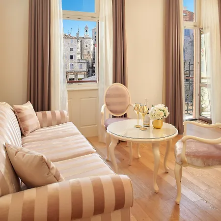 Piazza Heritage Hotel 4*