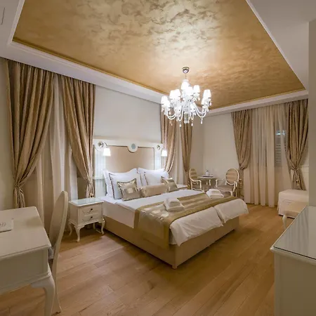 Piazza Heritage Hotel