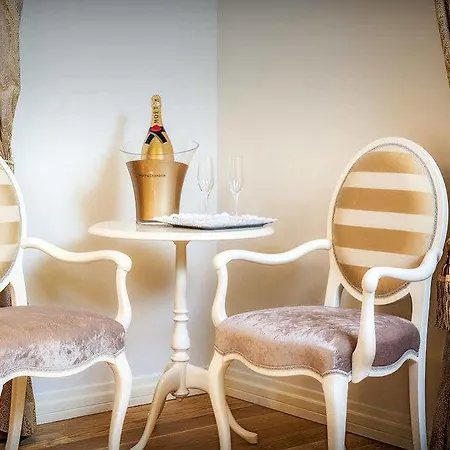 Piazza Heritage Hotel