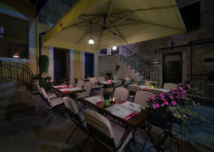 Piazza Heritage Готель 4*