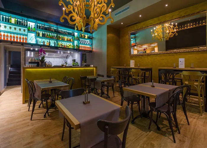 Piazza Heritage 4* Спліт