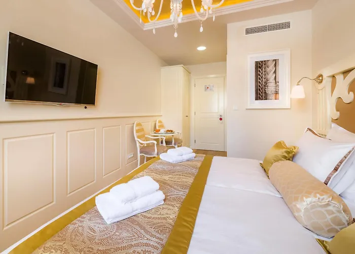 Готель Piazza Heritage 4*