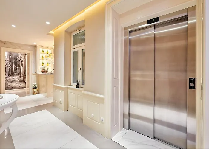 Piazza Heritage 4* Спліт