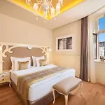 Piazza Heritage Hotel 4*