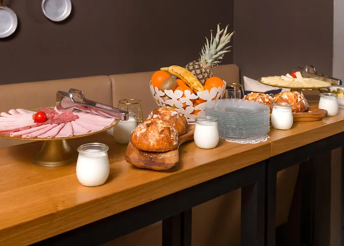 ピアッツァ ラグジュアリー ルームズ