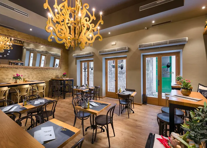 Piazza Heritage Hotel