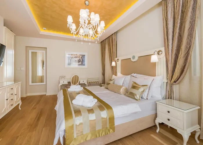 Piazza Heritage Hotel 4*