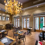 Piazza Heritage فندق