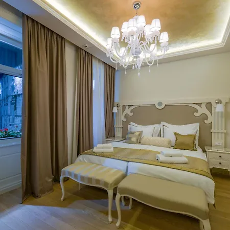 Hotel Piazza Heritage 4*