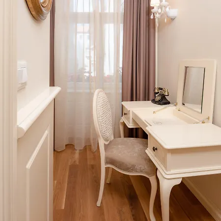 Piazza Heritage Szálloda 4*