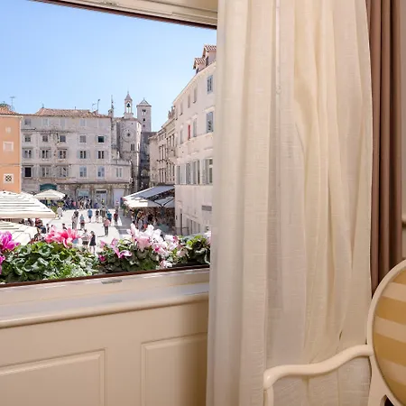 Piazza Heritage Hotel