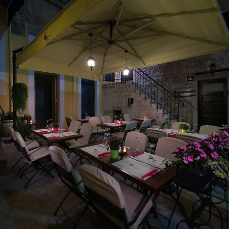 Piazza Heritage Hotel 4*