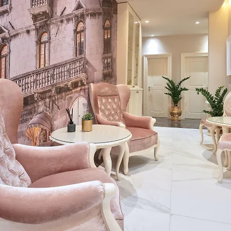 Piazza Heritage Hotel