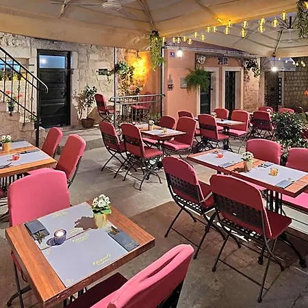 Piazza Heritage 4* Split