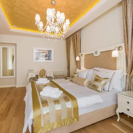 Piazza Heritage Szálloda 4*