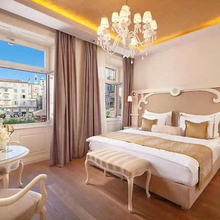 Piazza Heritage 4* Spalato