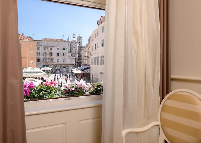 Piazza Heritage Hotell