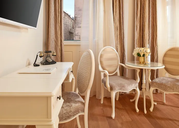 Hotell Piazza Heritage 4*