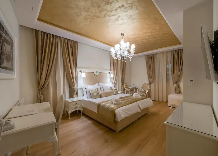 Piazza Heritage Hotel