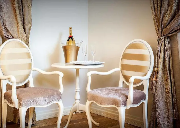 Piazza Heritage Hotell