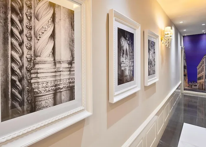 豪华客房广场 4*