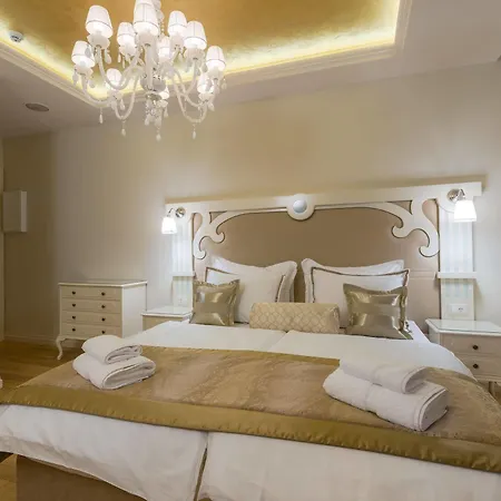 Szálloda Piazza Heritage 4*
