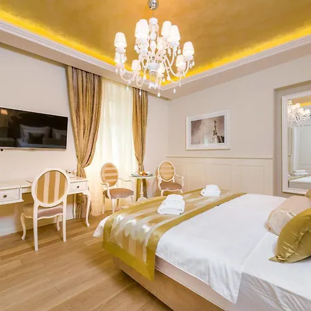 Piazza Heritage 4*